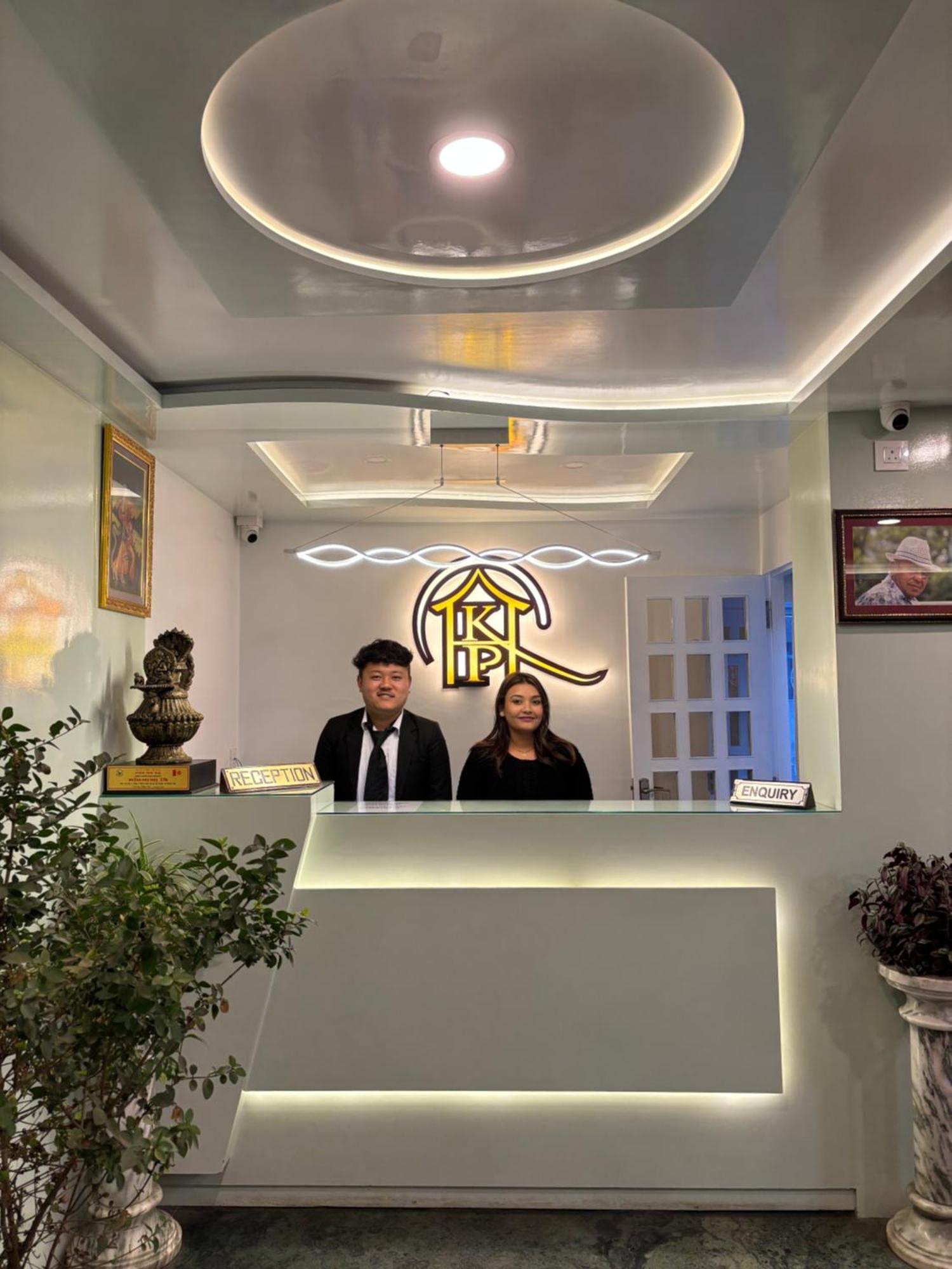 Hotel Kasturi Palace & Restaurant Darjeeling Дарджилинг Экстерьер фото